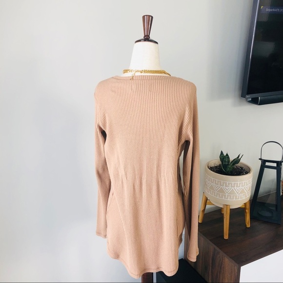 Abercrombie & Fitch Neutral Super Ribbed Soft Tunic - Picture 3 of 6